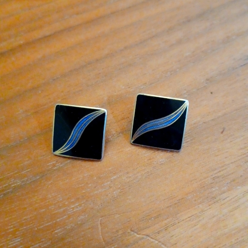 80s vintage black and gold tone earrings